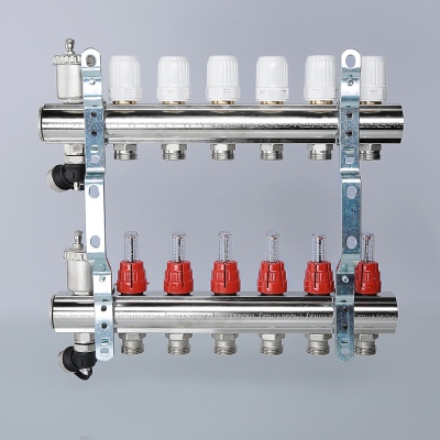 Коллекторный блок латунный с термостатическими клапанами и расходомерами